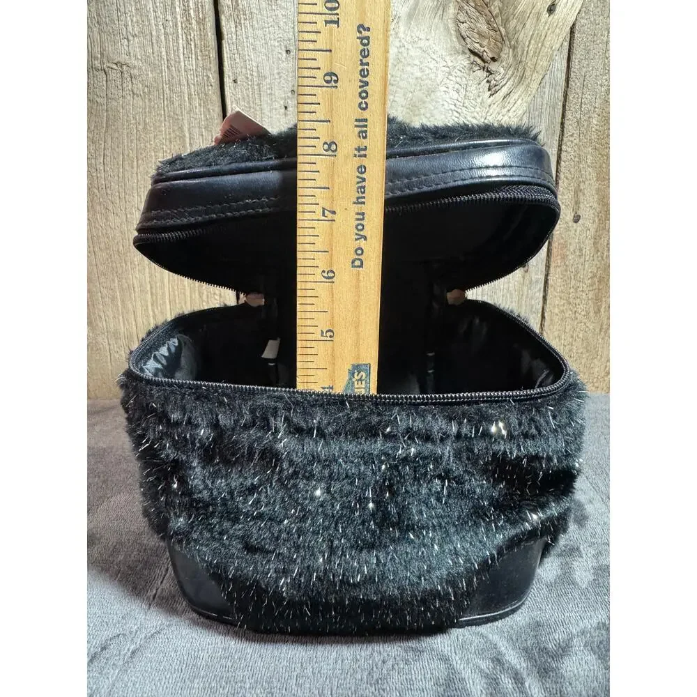 NWOT Claires Faux Fur Plush & Vinyl Black Zipper Cosmetic Bag W/Handle 7